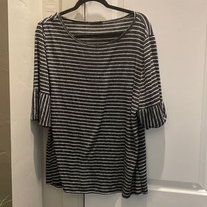 USED black and white top / 1XL